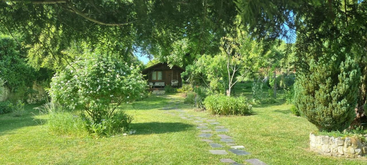Bed & Breakfast Les Glycines De Monchy- D'hotes