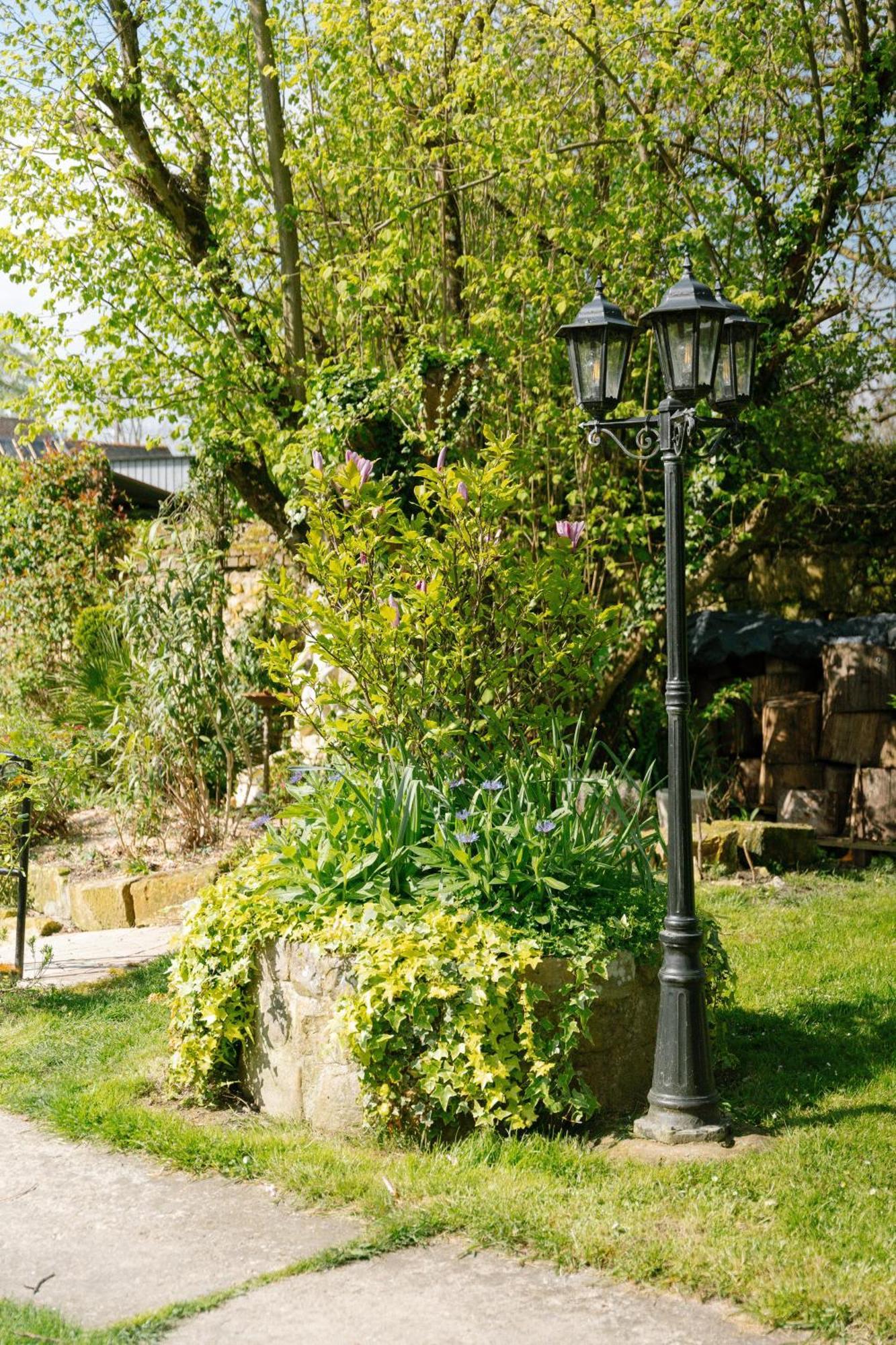 Les Glycines De Monchy- D'hotes Bed & Breakfast *